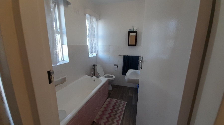 3 Bedroom Property for Sale in Kenilworth Western Cape